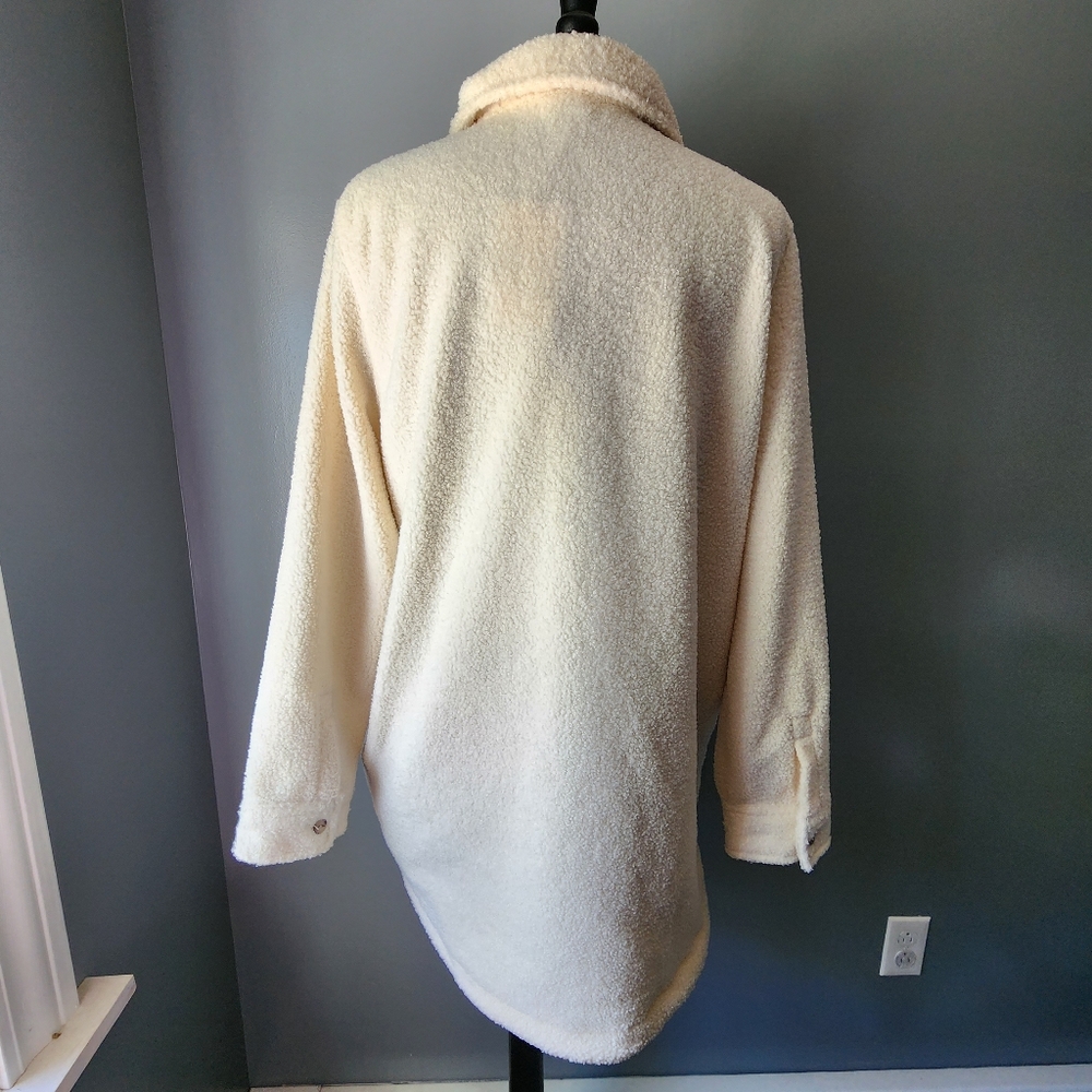 Universal Thread Sherpa Shacket - Picture 5 of 6